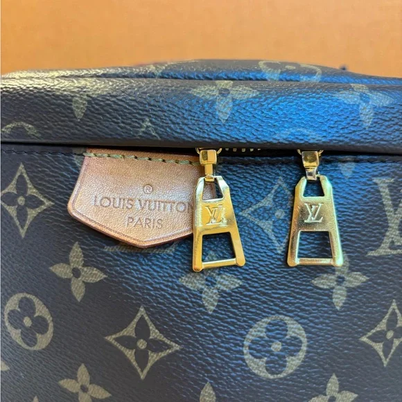 Louis Vuitton monogram bum bag fanny pack, Crossbody - Picture 2 of 10